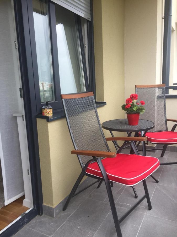 West Residence Luxury Apartment- Parking In Garage 자그레브 외부 사진